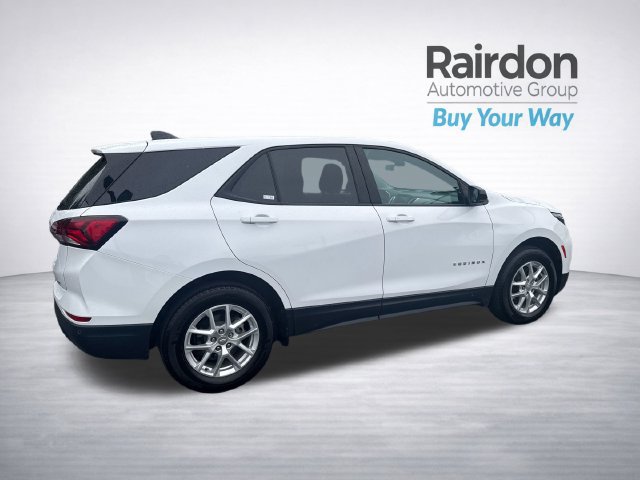 Used 2023 Chevrolet Equinox LS w/ LS Convenience Package AWD/4WD image 7