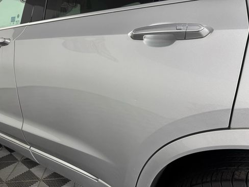 Used 2020 Cadillac XT6 Premium Luxury image 31