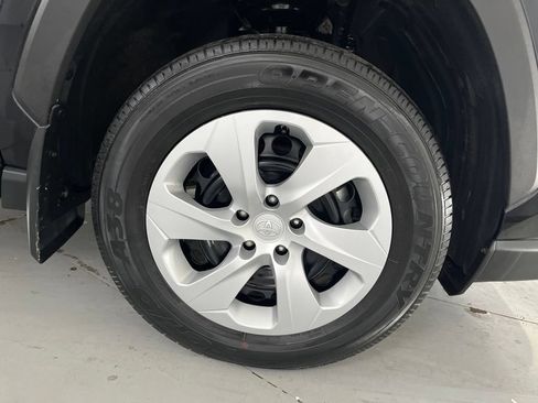 Used 2024 Toyota RAV4 LE AWD/4WD image 17