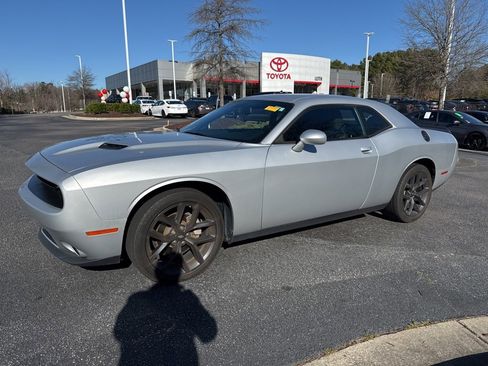 Used 2023 Dodge Challenger SXT w/ Blacktop Package image 2