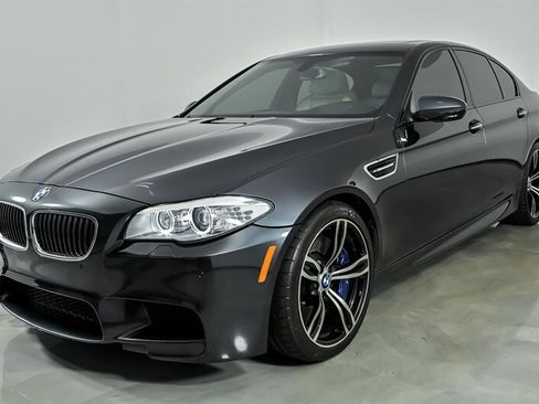 Used 2013 BMW M5 RWD image 5