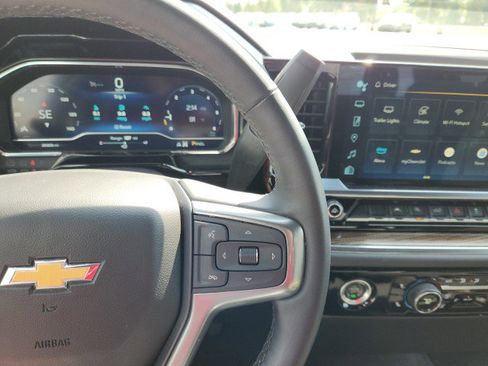Used 2023 Chevrolet Silverado 1500 LT image 45
