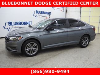 Used 2019 Volkswagen Jetta R-Line image 1