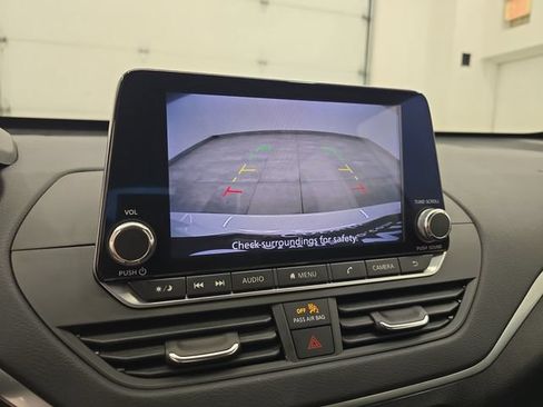 Used 2019 Nissan Altima 2.5 S FWD image 21