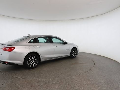 Used 2020 Chevrolet Malibu RS image 19