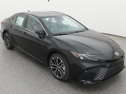 New 2026 Toyota Camry XLE FWD image 13