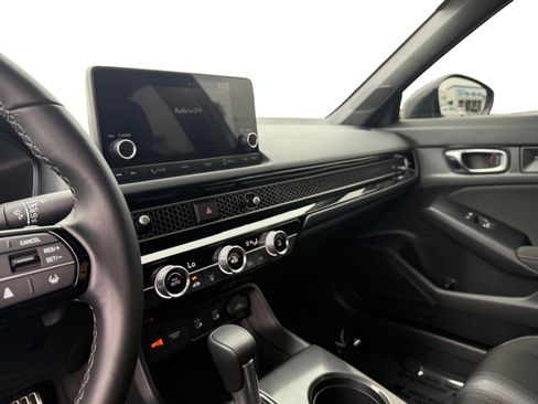 Certified 2025 Honda Civic Sport image 12