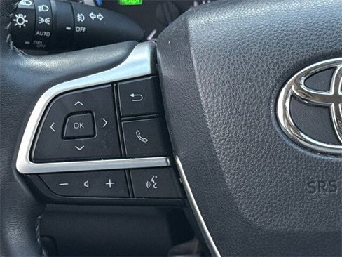 Used 2023 Toyota Highlander LE image 14