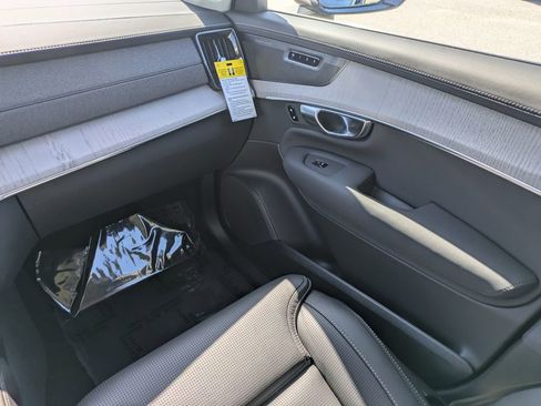 New 2026 Volvo XC90 B6 Ultra w/ Protection Package AWD/4WD image 16