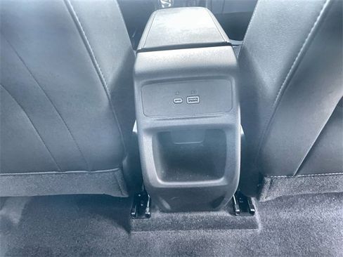 Used 2025 Buick Envista Preferred w/ Advanced Safety Package image 16