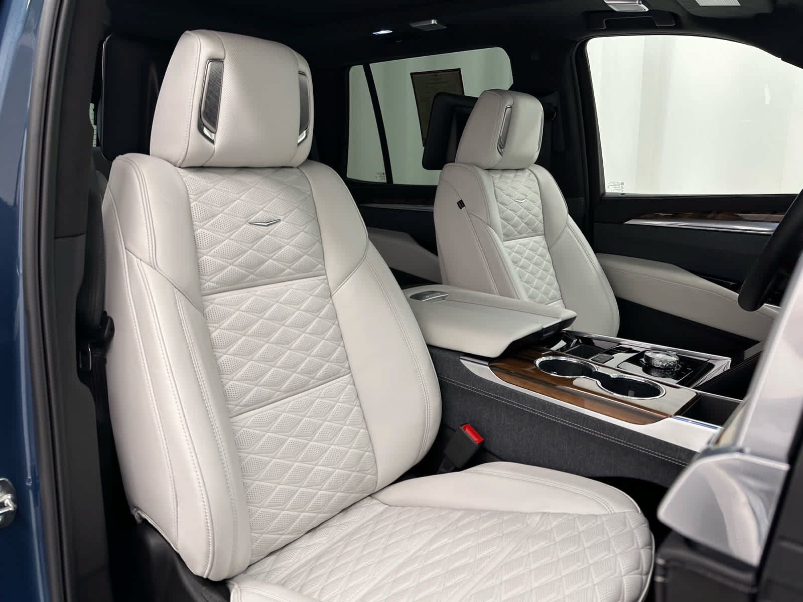 Used 2026 Cadillac Escalade Platinum Sport AWD/4WD image 20