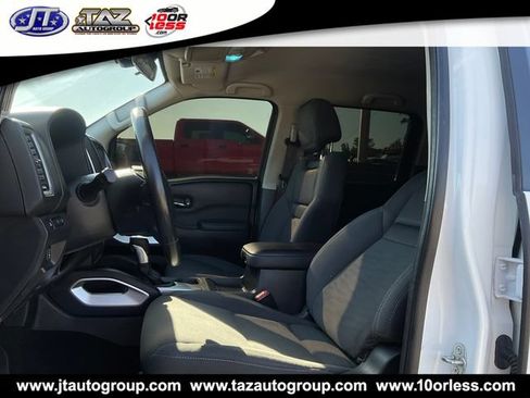 Used 2022 Nissan Frontier SV RWD image 10