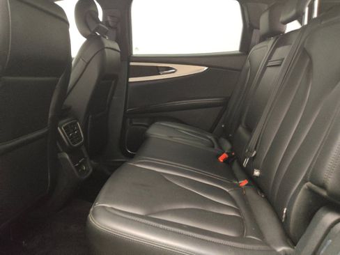 Used 2017 Lincoln MKX Premiere AWD/4WD image 18