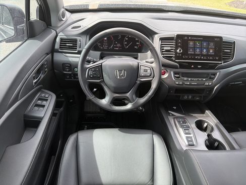 Certified 2025 Honda Ridgeline RTL image 30