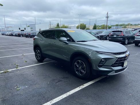Used 2025 Chevrolet Blazer LT AWD/4WD image 8