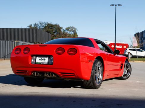Used 2000 Chevrolet Corvette Coupe image 40