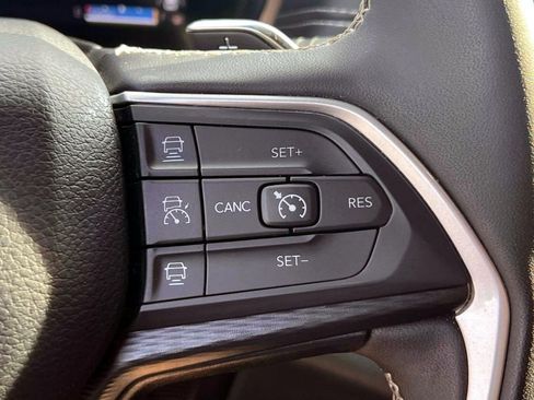 Certified 2024 Jeep Grand Cherokee Laredo X w/ Luxury Tech Group I AWD/4WD image 22