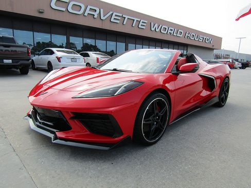 Used 2021 Chevrolet Corvette Stingray Premium Conv w/ Z51 Performance Package RWD image 1