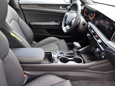 New 2026 Kia K5 GT image 9