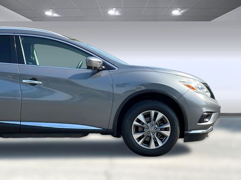 Used 2017 Nissan Murano SL w/ Cargo Package FWD image 33