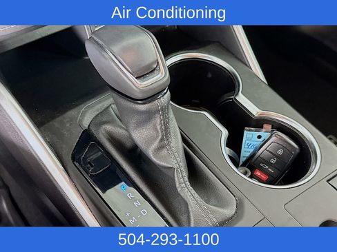 Used 2024 Toyota Highlander Limited image 16