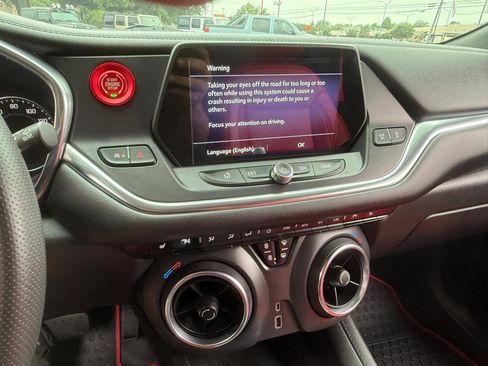 Used 2021 Chevrolet Blazer LT FWD image 21