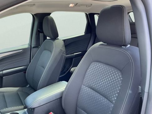 Certified 2025 Ford Escape Active w/ Tech Pack #1 FWD image 36