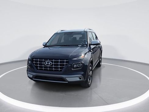 New 2026 Hyundai Venue SEL image 3
