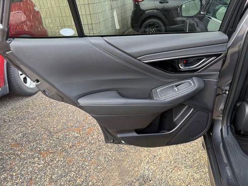Used 2025 Subaru Outback Limited XT AWD/4WD image 17