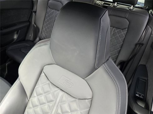 Used 2025 Audi SQ8 Prestige AWD/4WD image 22