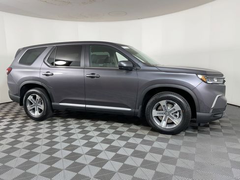 New 2025 Honda Pilot EX-L image 6