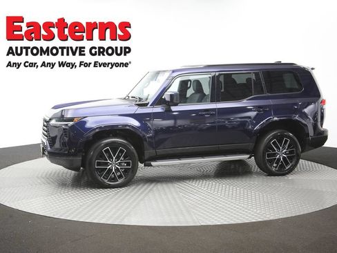 Used 2025 Lexus GX 550 w/ Accessory Package (2T) AWD/4WD image 62