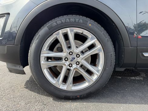 Used 2017 Ford Explorer XLT w/ Equipment Group 202A image 25