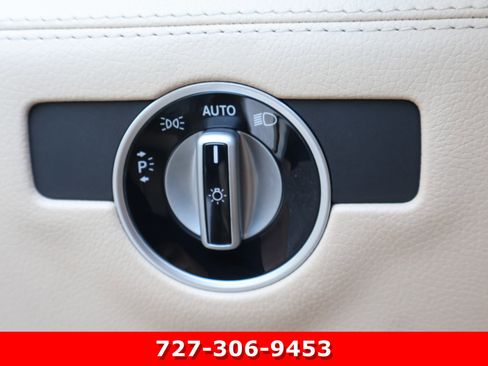 Used 2013 Mercedes-Benz SL 63 AMG image 21