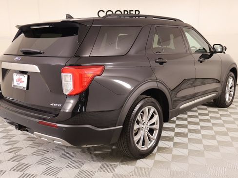 Used 2024 Ford Explorer XLT w/ Equipment Group 202A AWD/4WD image 23