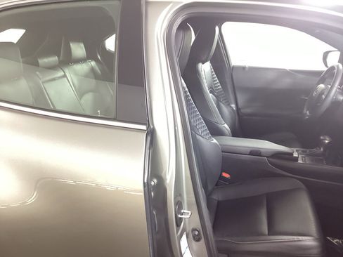 Used 2020 Lexus UX 250h image 8