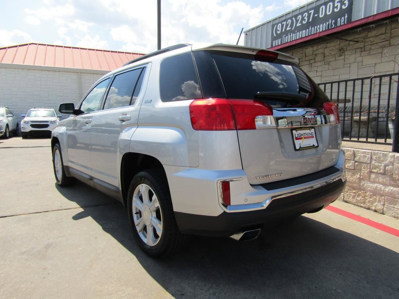 Used 2017 GMC Terrain SLE w/ Technology Package AWD/4WD image 3