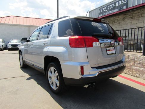 Used 2017 GMC Terrain SLE w/ Technology Package AWD/4WD image 3