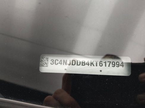 Used 2019 Jeep Compass Trailhawk image 33