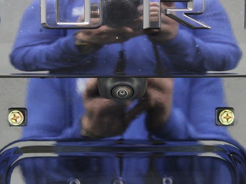 Used 2023 Chevrolet Suburban Premier image 34