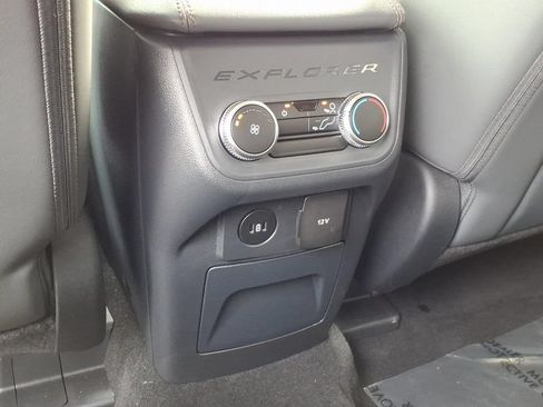 Used 2026 Ford Explorer Active w/ Active Comfort Package AWD/4WD image 11
