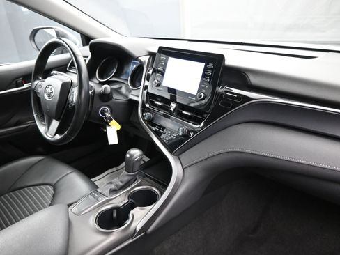 Certified 2024 Toyota Camry SE image 20