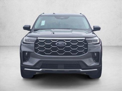 New 2026 Ford Explorer Platinum w/ LUX Leather Package AWD/4WD image 2