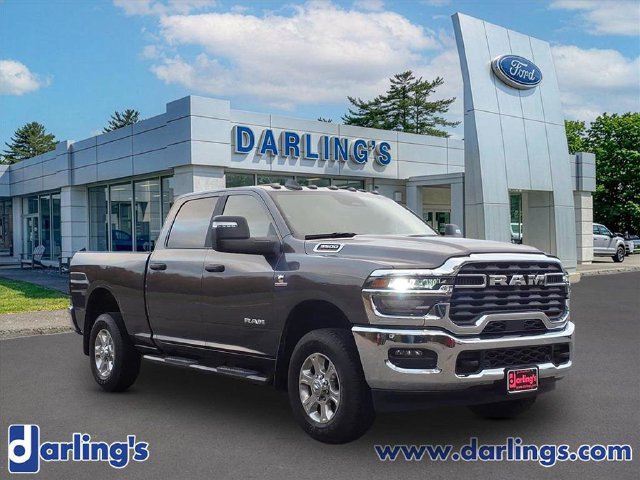 Used 2025 RAM 3500 Big Horn AWD/4WD image 3