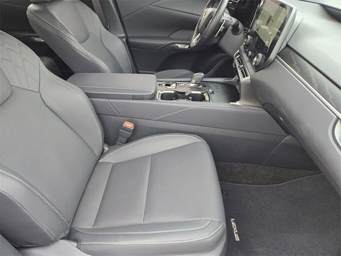 Used 2025 Lexus RX 350 Premium image 14