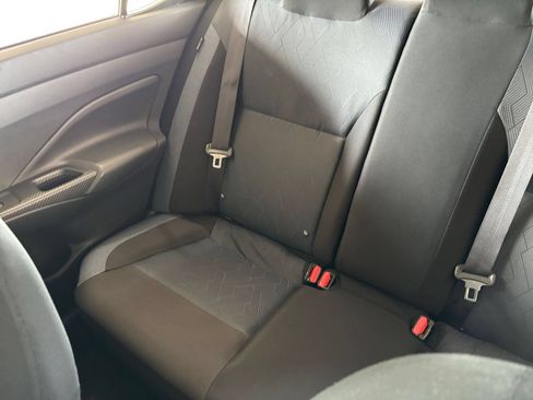 Used 2025 Nissan Versa SV FWD image 38