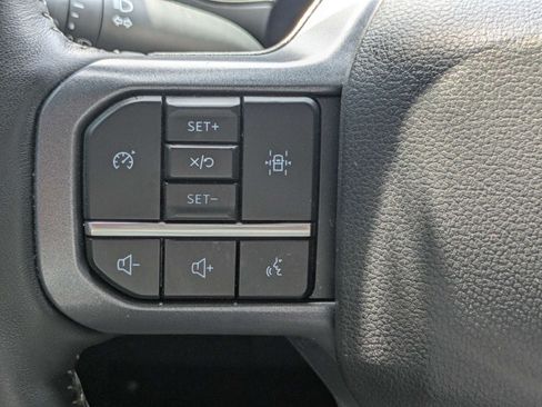 Used 2023 Ford F150 Lariat AWD/4WD image 32