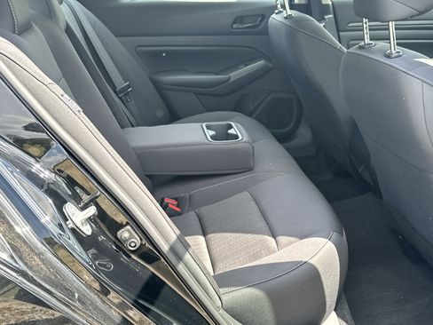 Used 2025 Nissan Altima 2.5 S FWD image 15