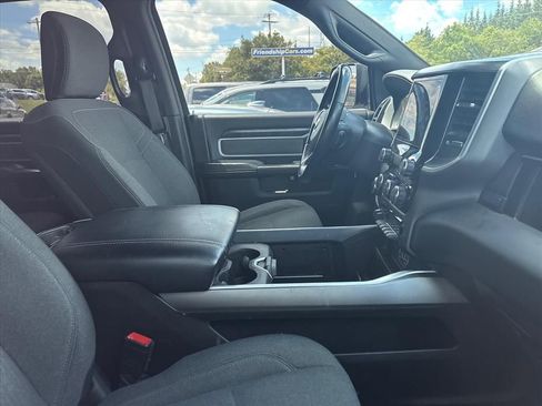 Used 2021 RAM 2500 Big Horn w/ Night Edition AWD/4WD image 18