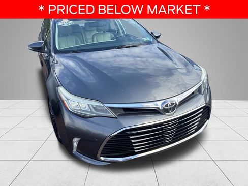 Used 2016 Toyota Avalon Touring FWD image 12